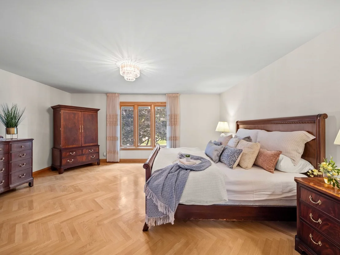 Photo of 2334 Phillips Drive