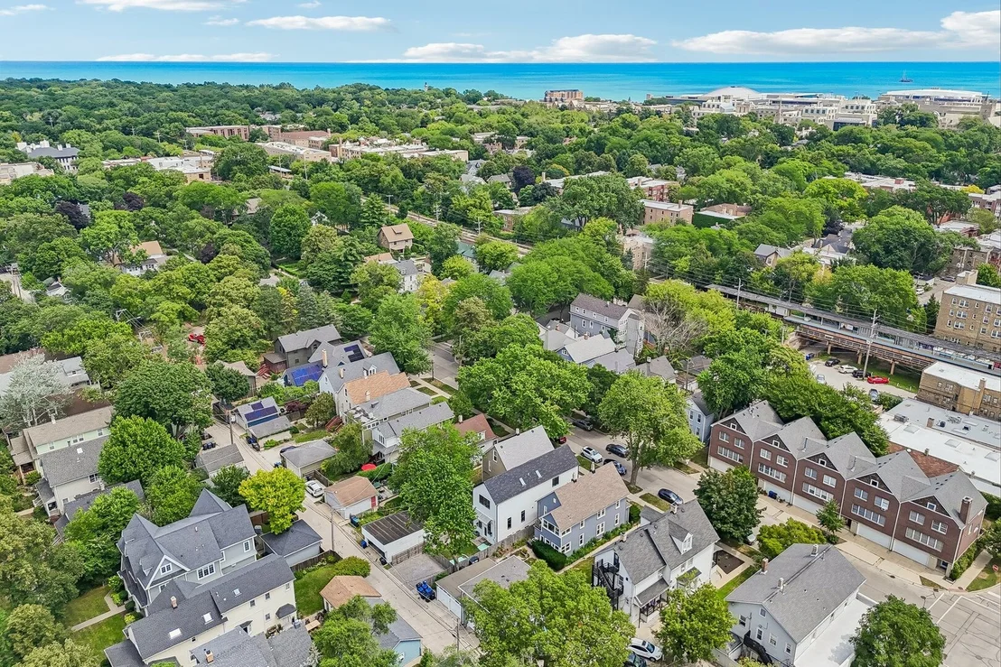 Photo of 2012 Maple Avenue