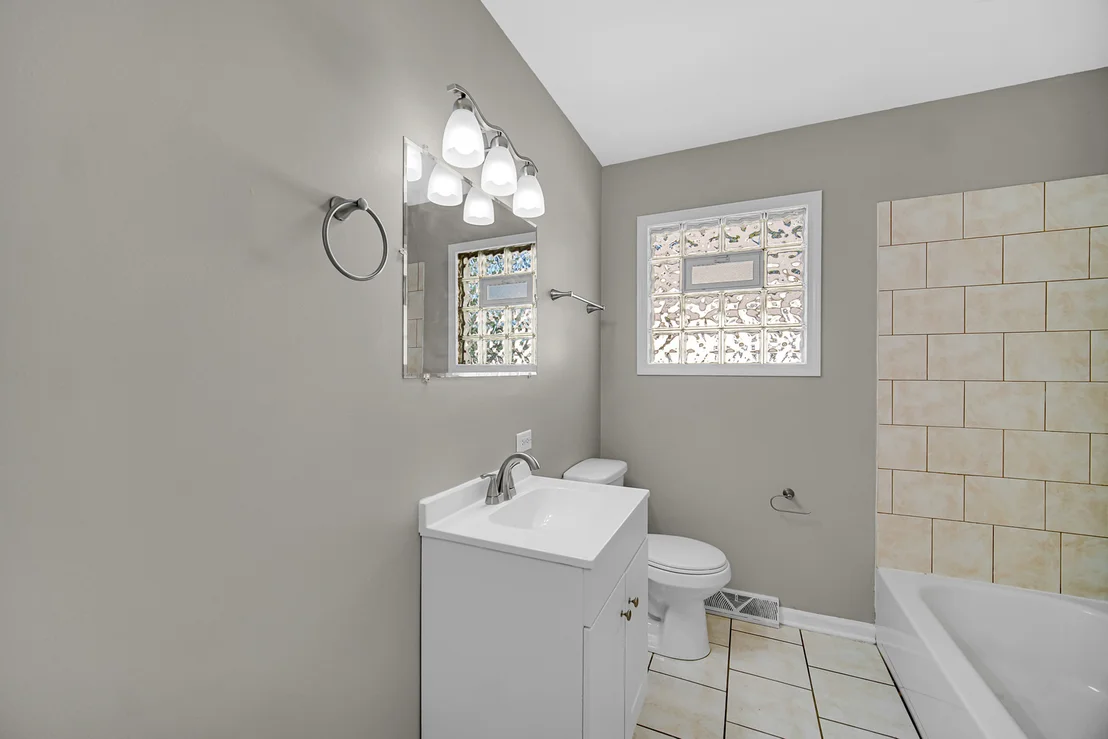 Photo of 1007 Cedar Avenue