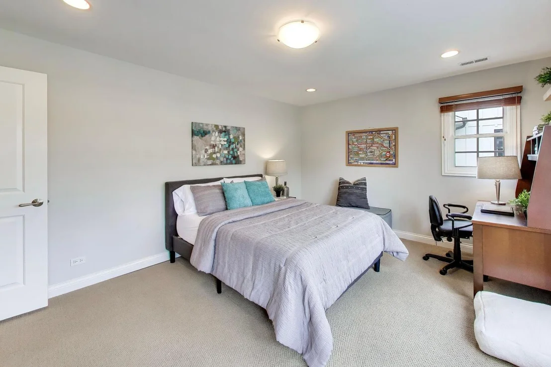 Photo of 2214 Ash Lane