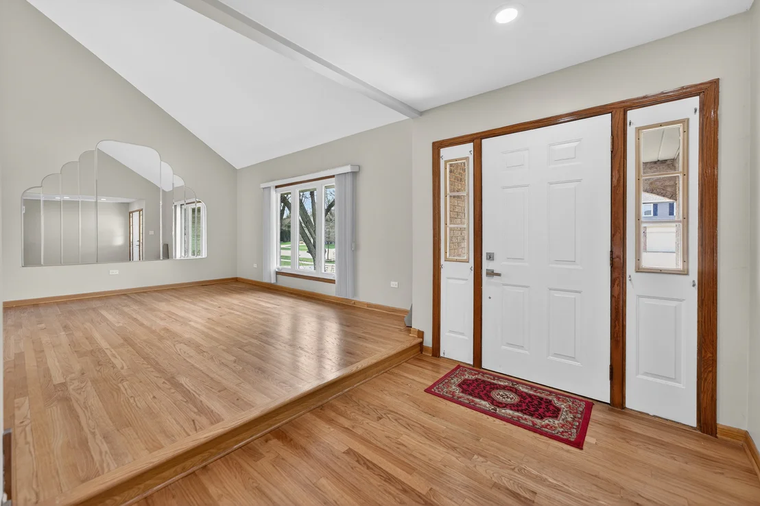 Photo of 1281 Scarlet Drive