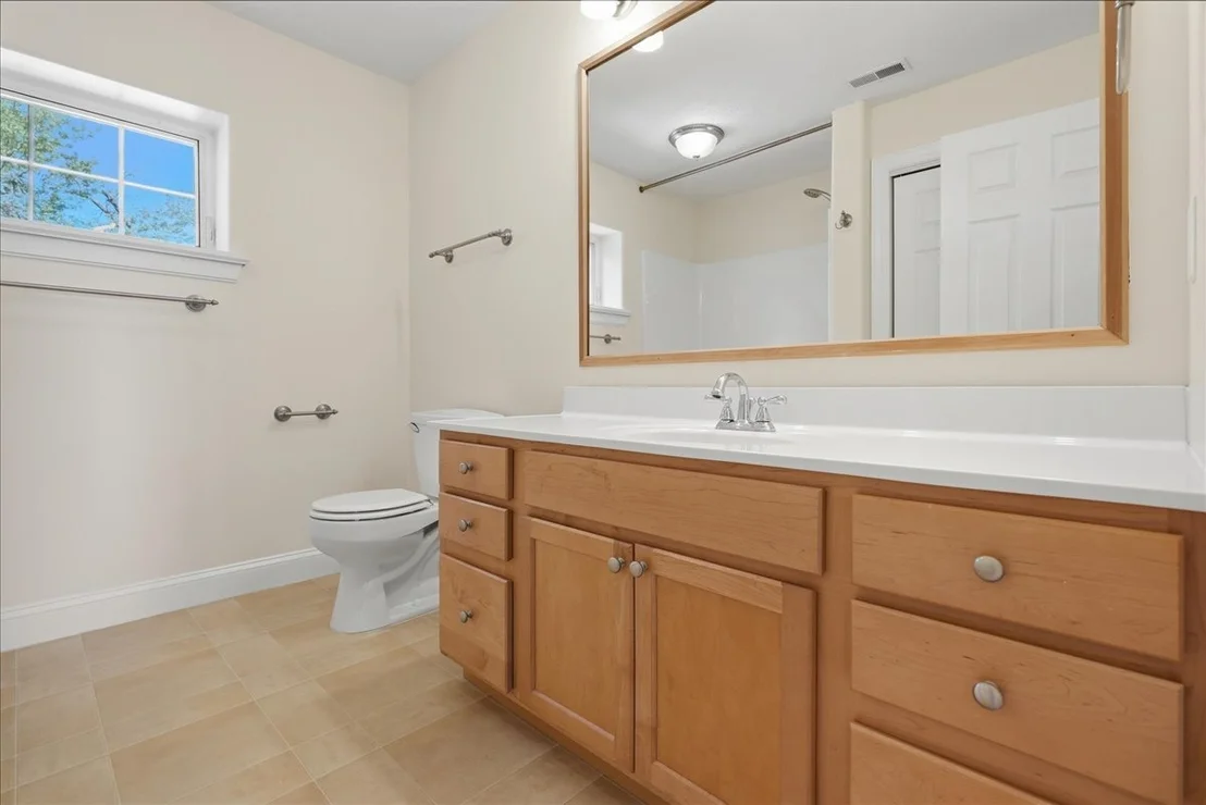 Photo of 2202 Bloomingdale Road