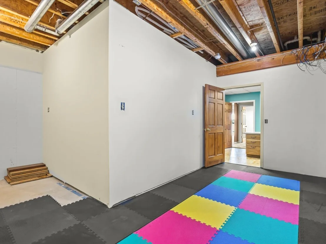 Photo of Unit 0 at 3729 Lakeview Drive