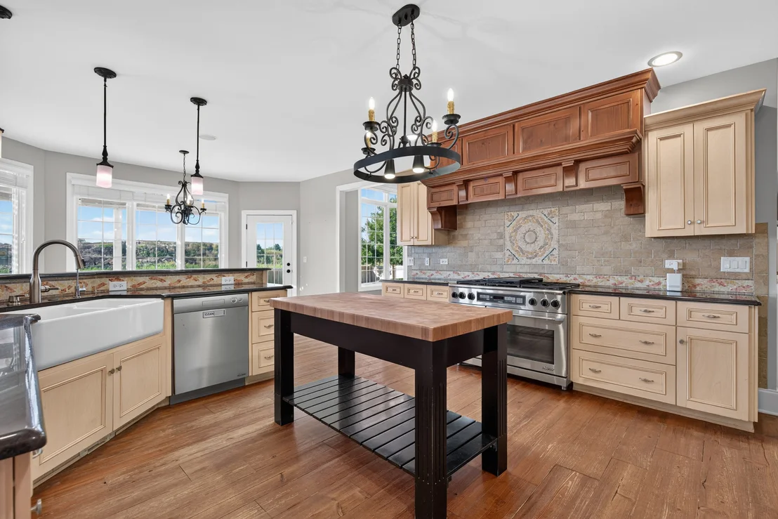 Photo of 25323 W Alison Road