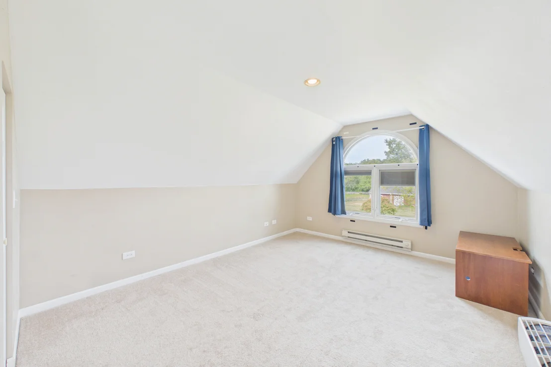 Photo of 122 Deepwood Road