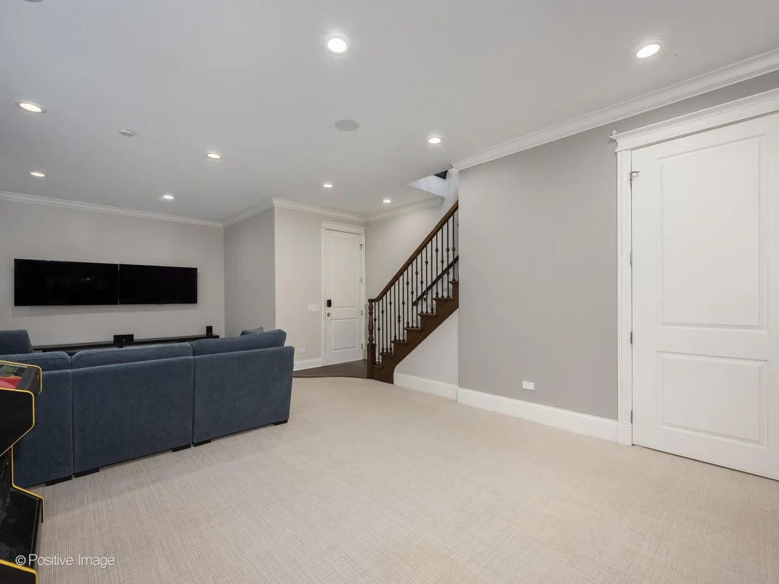 Photo of 1532 W Wolfram Street