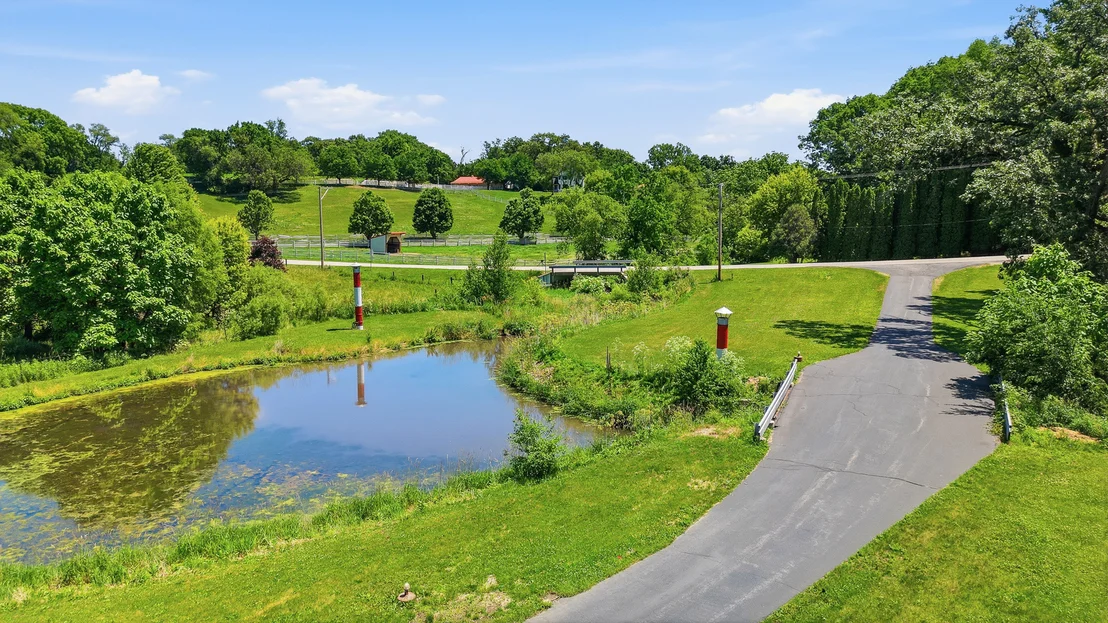 Photo of 15207 Henry Road