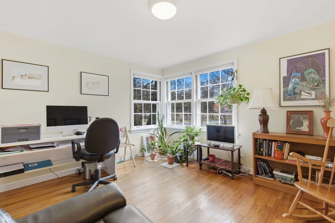 Photo of 414 Barton Avenue