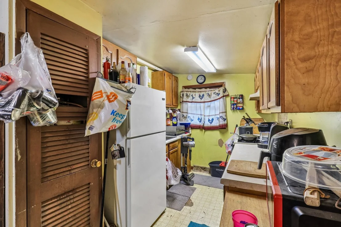 Photo of 35573 N Poplar Avenue