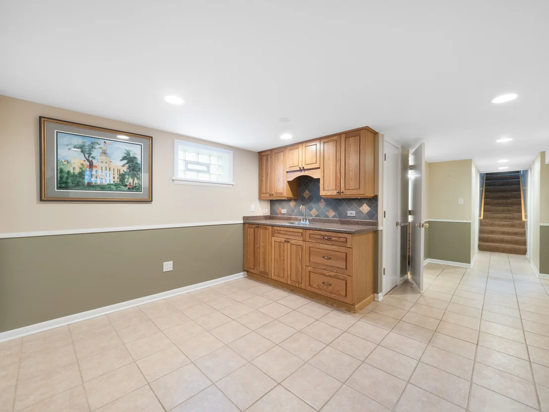 Photo of 727 Harms Road