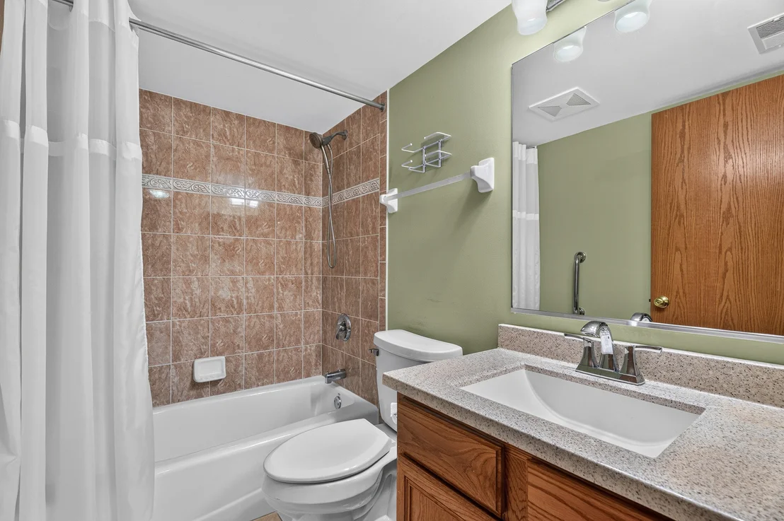 Photo of Unit 2D at 6845 Forestview Drive