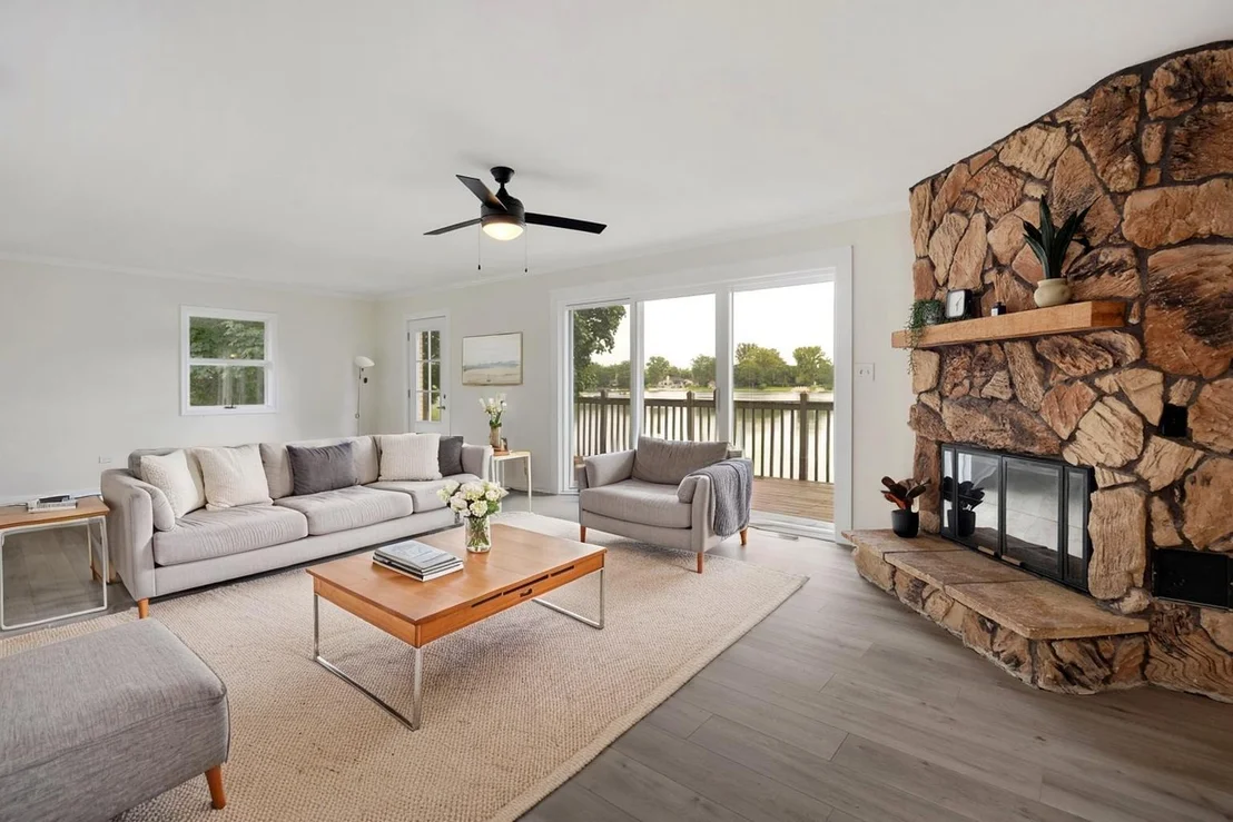 Photo of 2720 N Bayview Lane