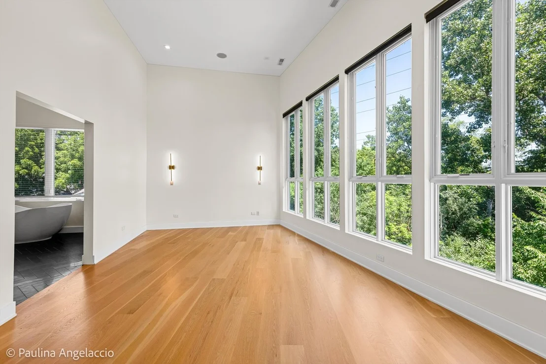Photo of 220 Astor Place