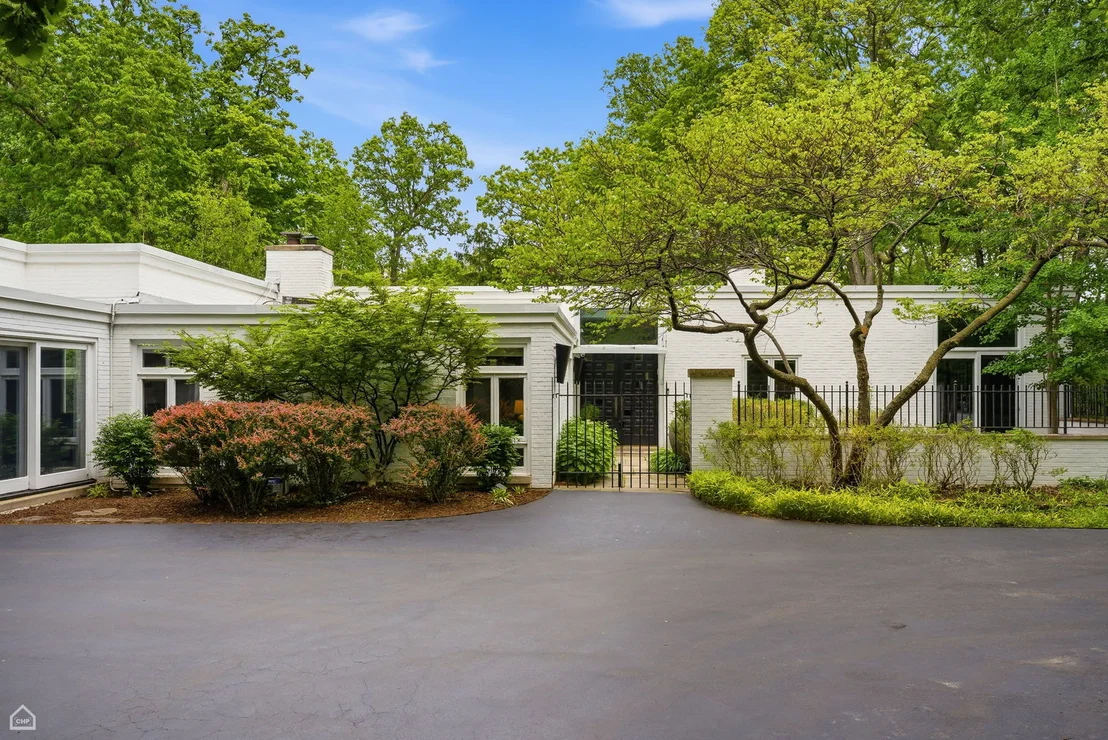 Photo of 1540 Grant Road