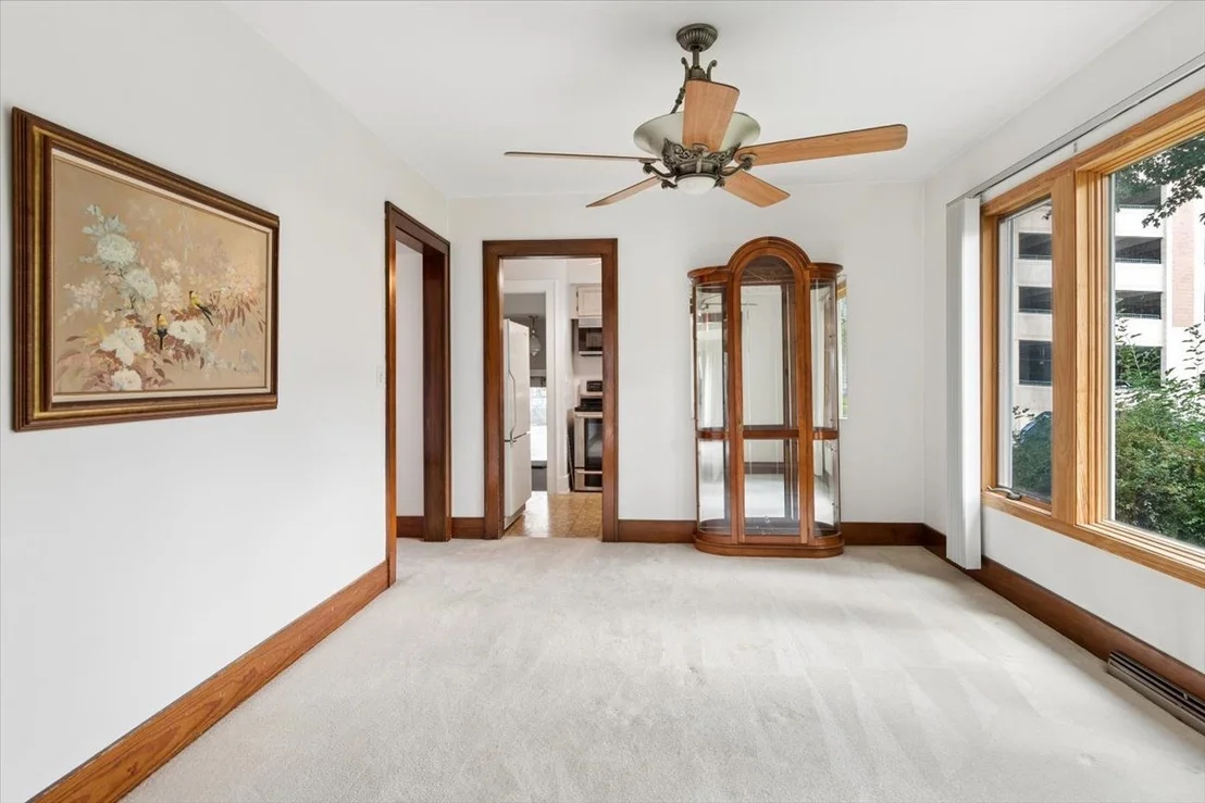 Photo of 135 Aurora Avenue