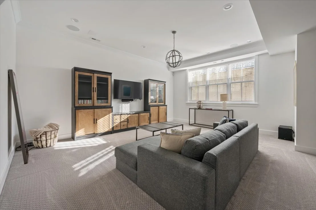 Photo of 1511 Central Avenue