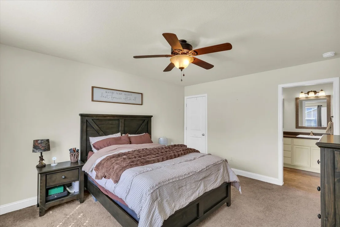 Photo of 407 Bardeen Lane