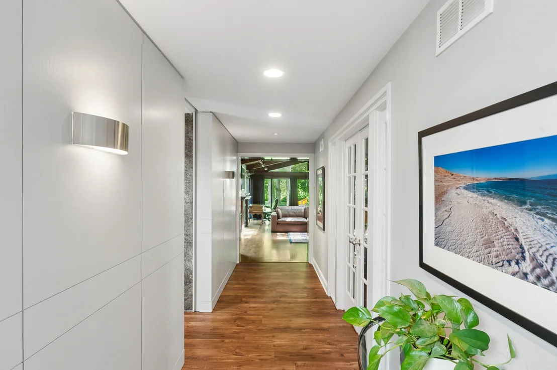 Photo of 3035 Blackthorn Road