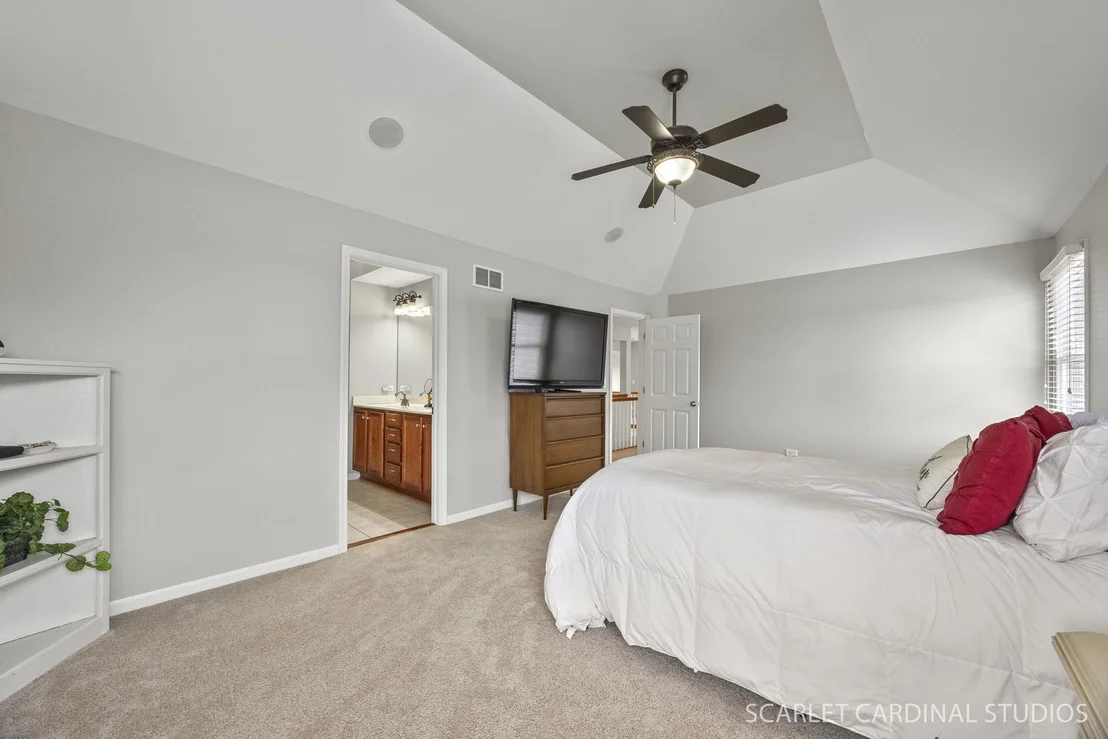 Photo of 208 Amherst Court