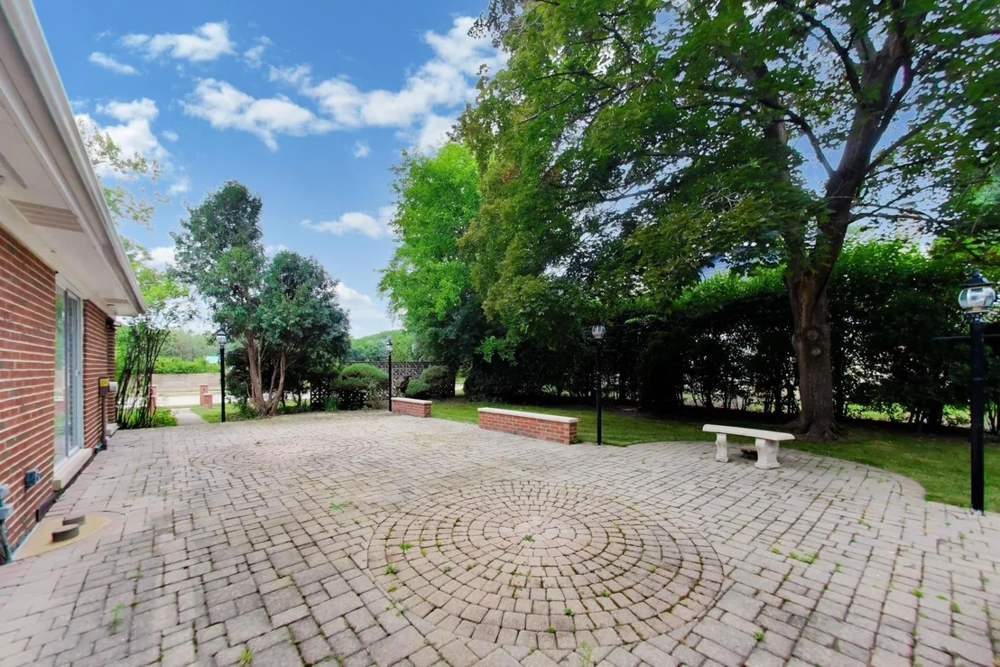 Photo of 1704 Sunnyside Circle