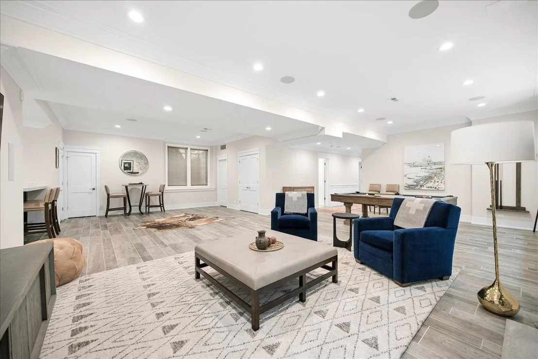 Photo of 1121 Forest Avenue