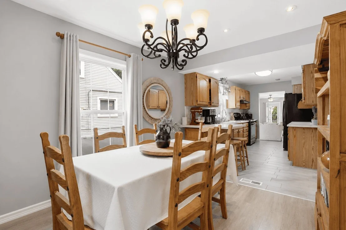Photo of 551 Sunset Drive