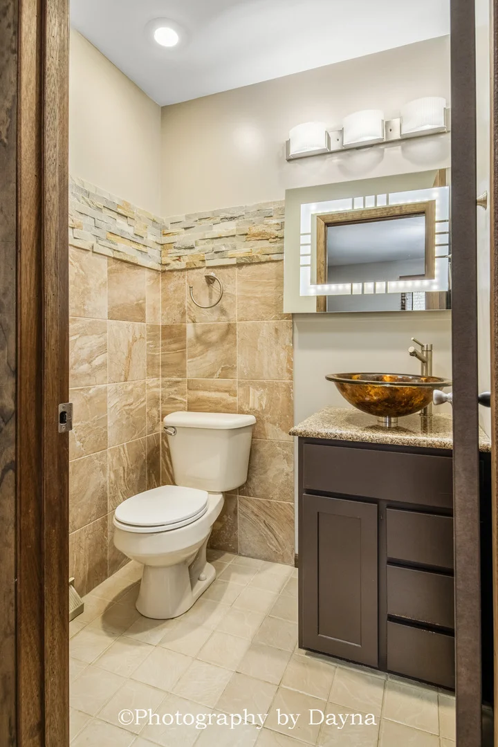 Photo of 913 Southgate Road