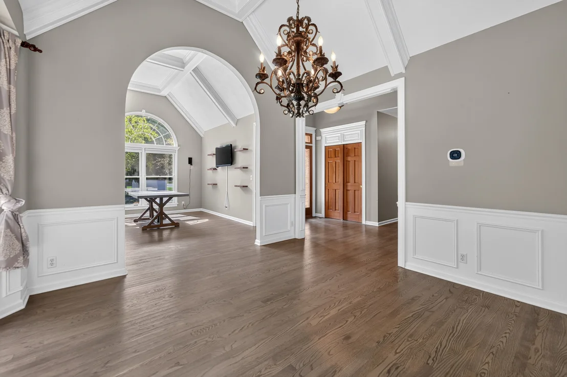 Photo of 305 Windsor Circle