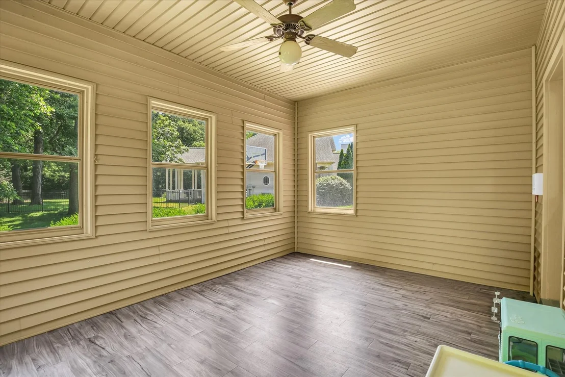 Photo of 1516 River Bluff Drive