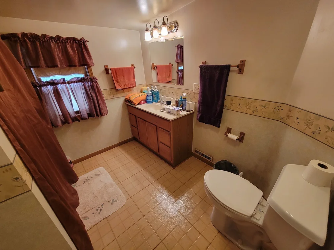 Photo of 408 E 4th Street