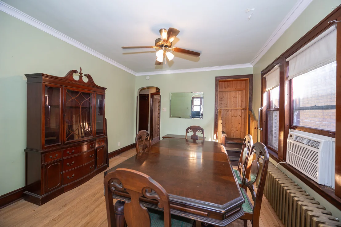 Photo of 5226 W Wolfram Street