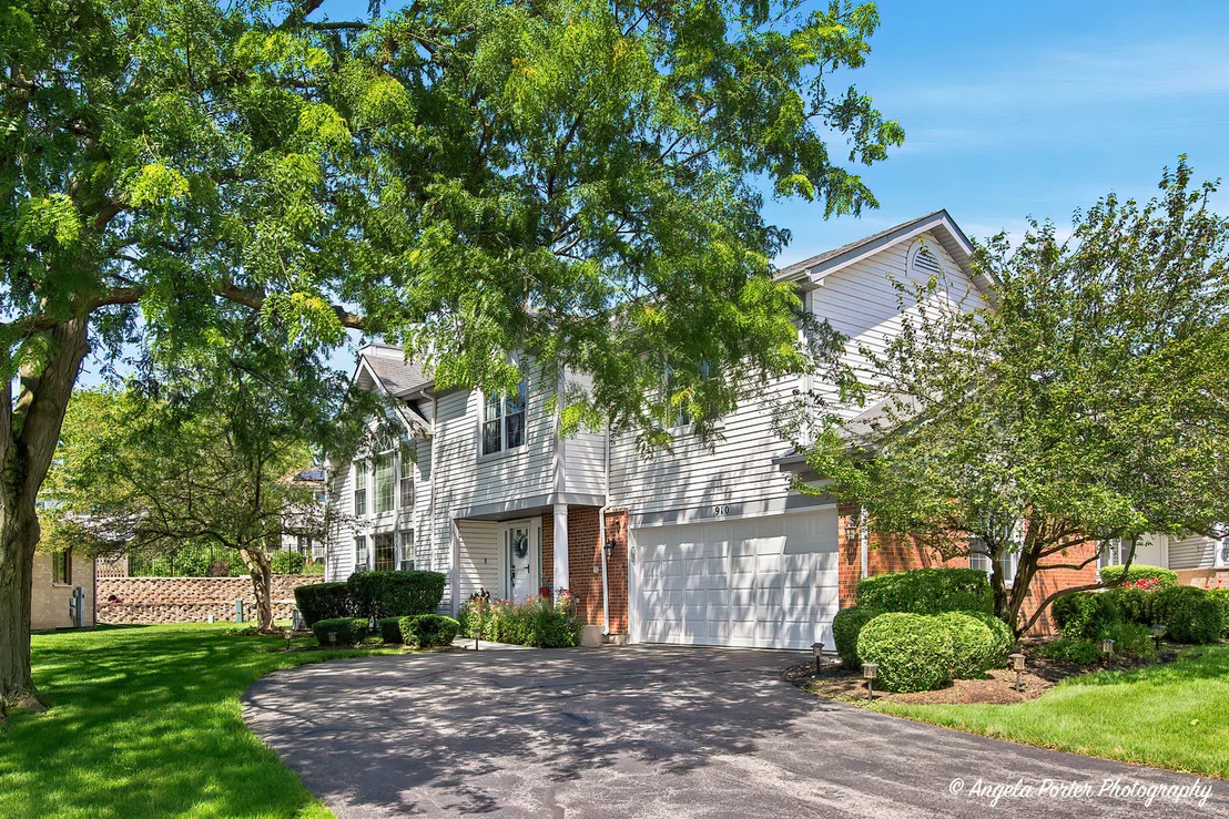 Photo of 910 Sweetflower Drive