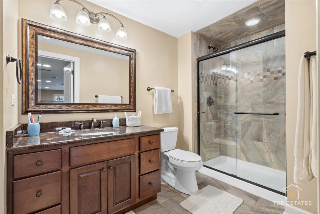Photo of 385 Andover Drive