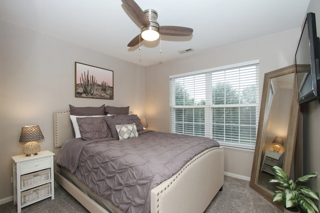 Photo of 734 THORNBURY Road