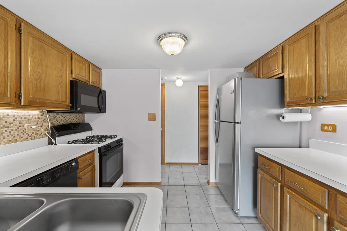Photo of 1464 Root Street