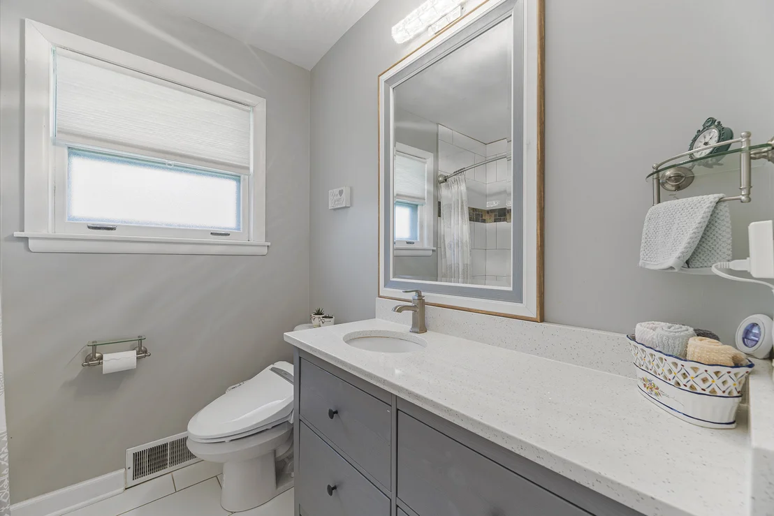 Photo of 2232 Covert Road