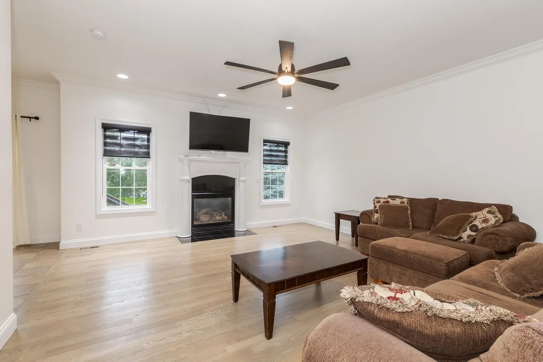 Photo of 980 Balsam Road