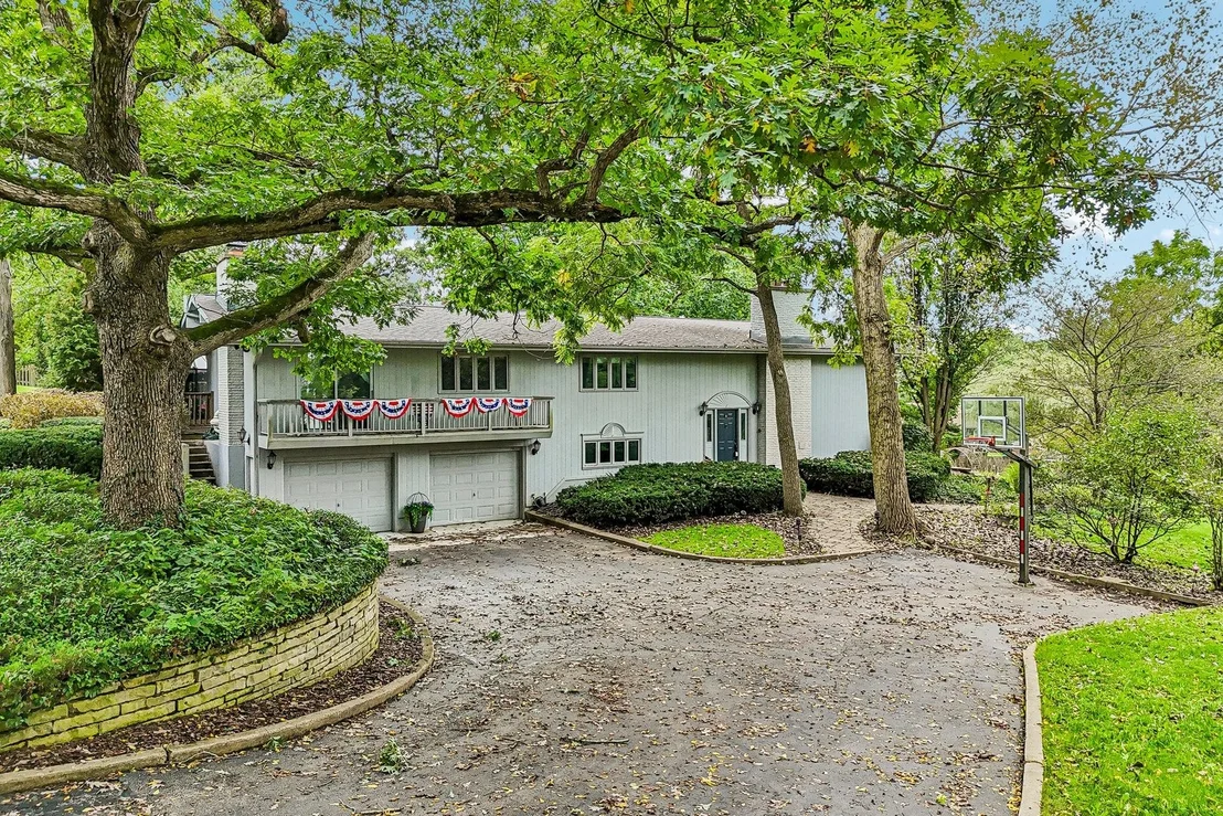 Photo of 9617 Hideaway Lane