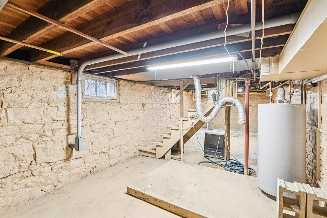 Photo of 240 Maple Street
