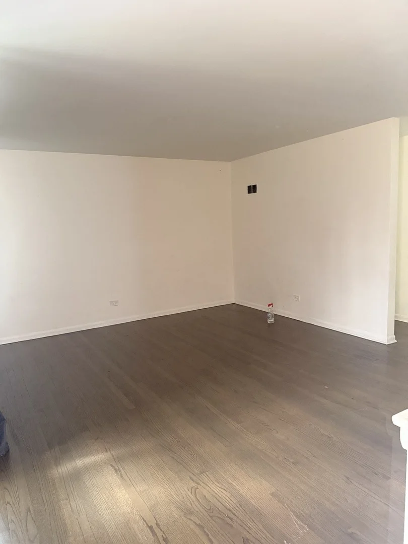 Photo of 21W146 Tee Lane