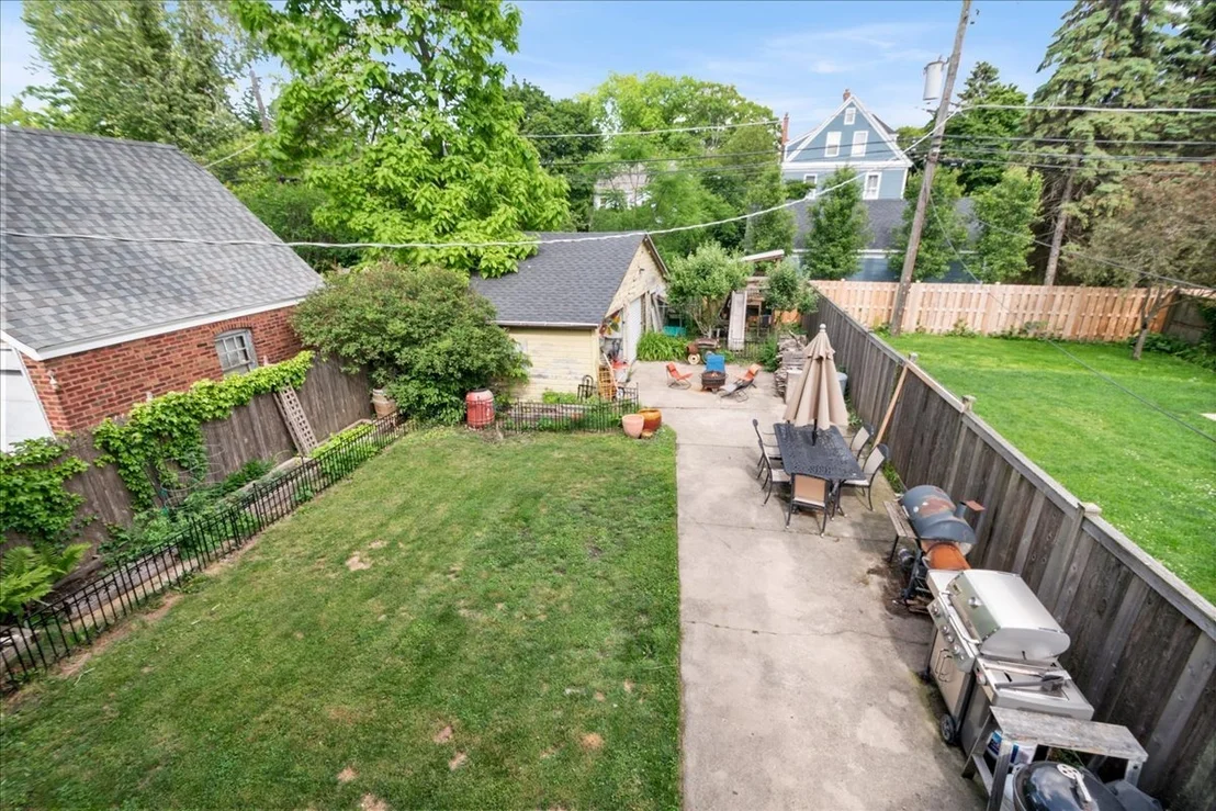 Photo of 1621 Florence Avenue
