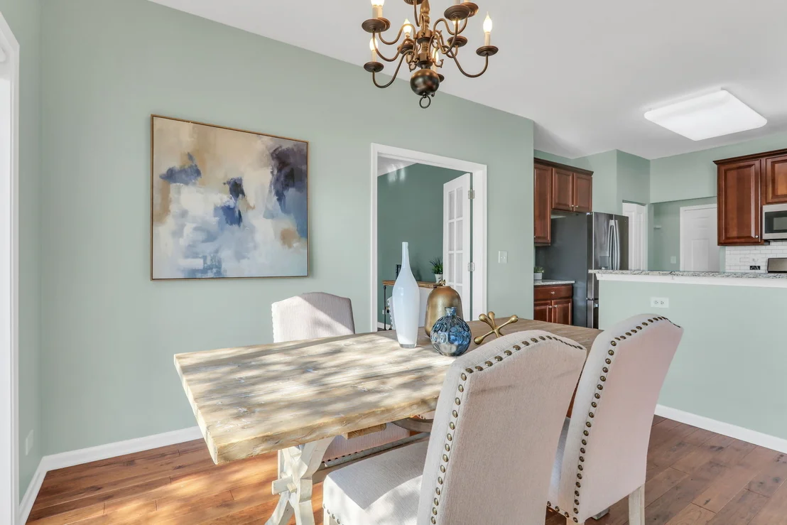 Photo of 2833 Waterfront Avenue