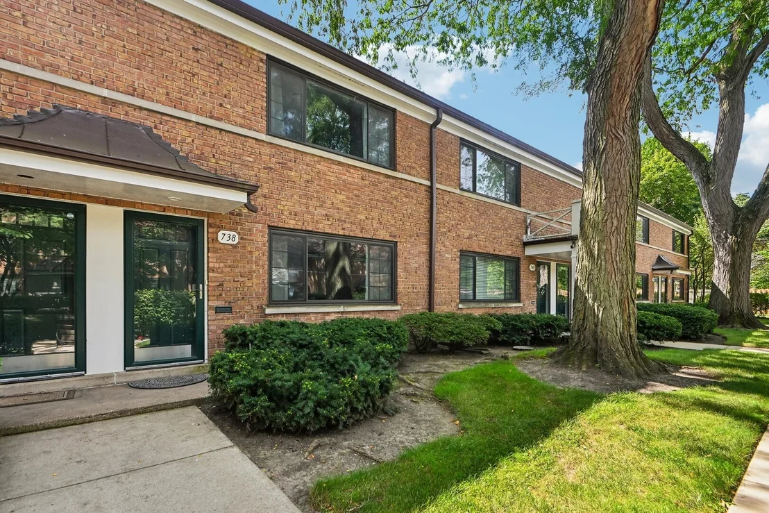 Photo of 738 Dodge Avenue