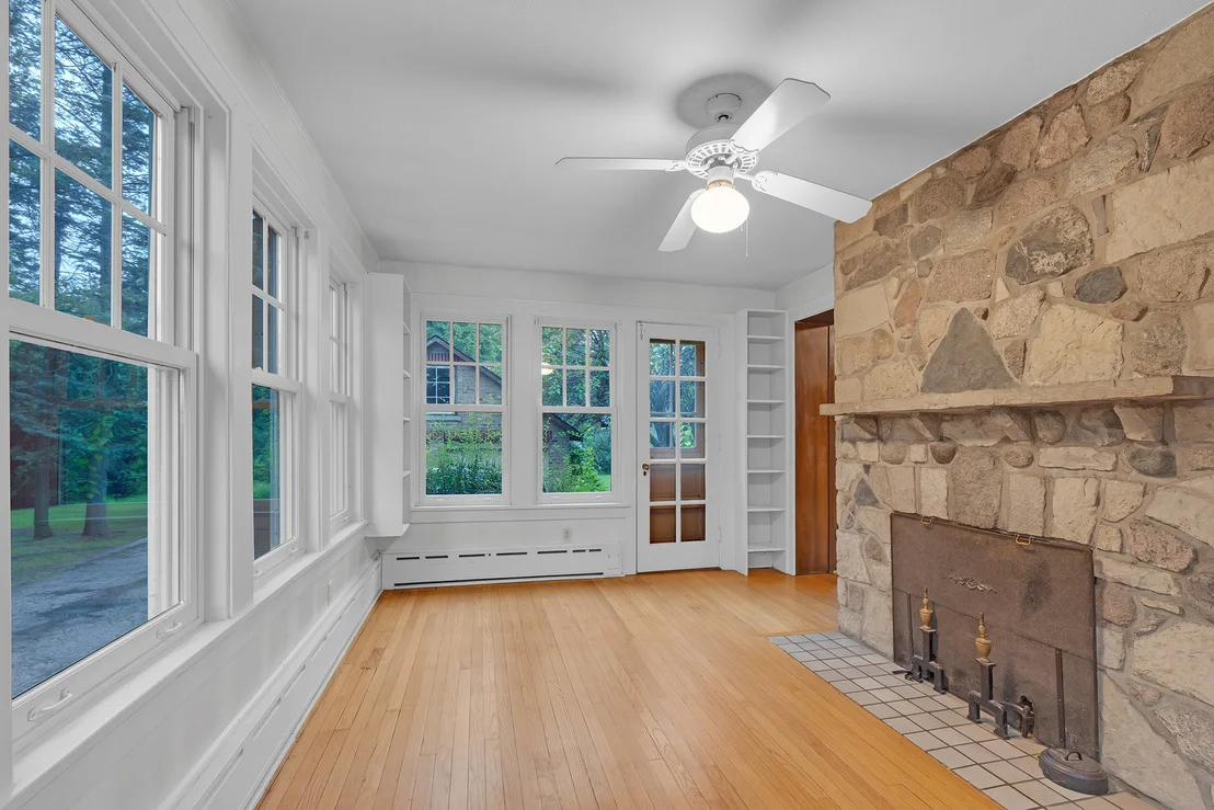 Photo of 1324 Fredrickson Place