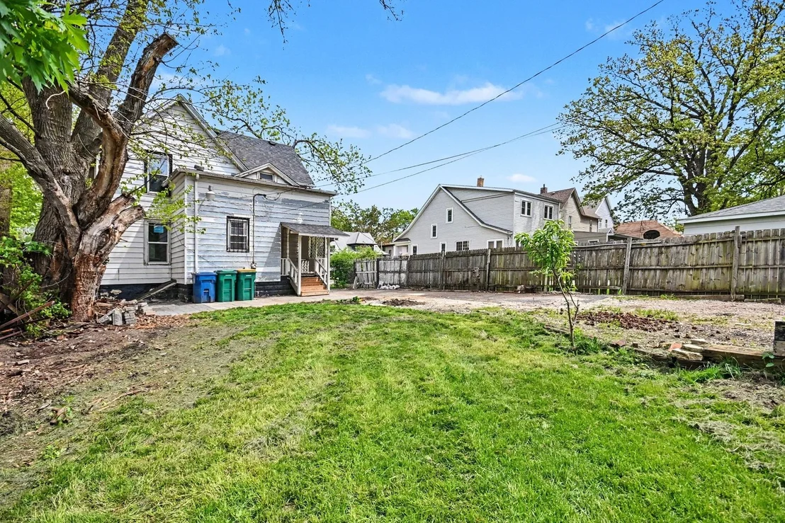 Photo of 456 Florence Avenue