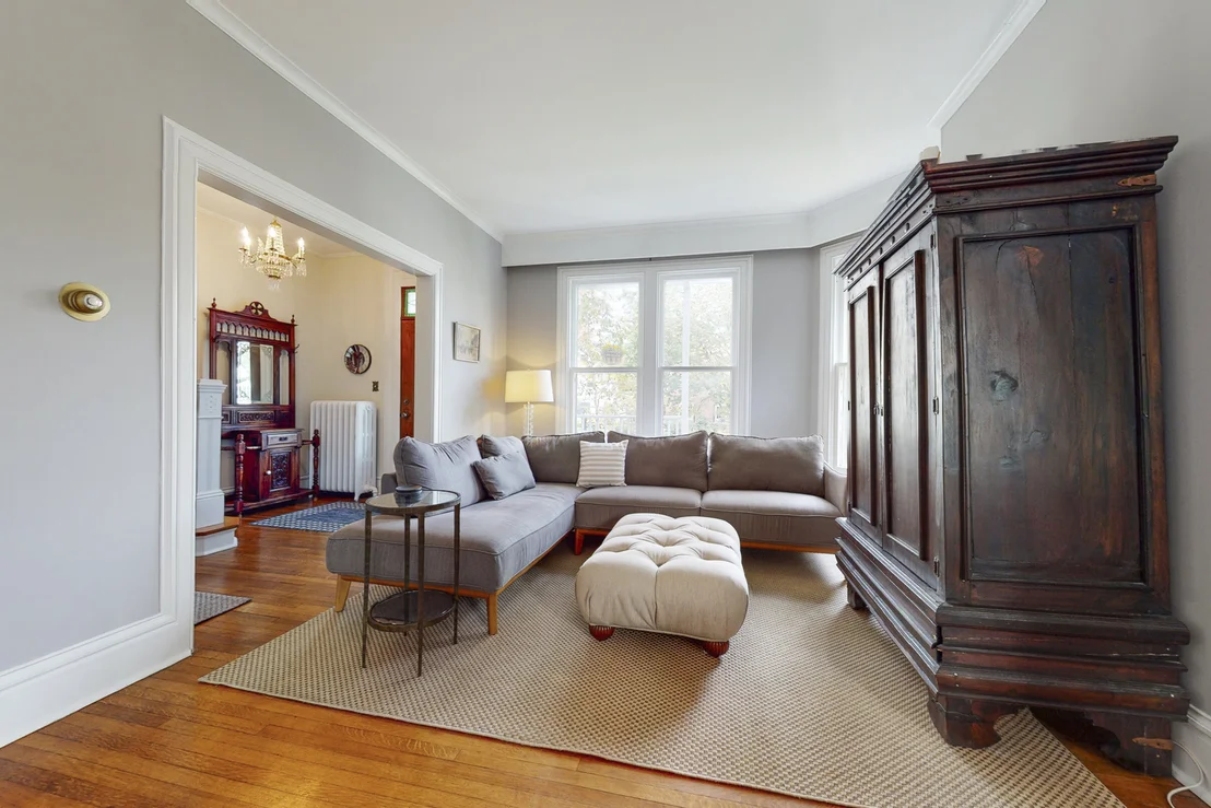 Photo of 1005 Greenleaf Avenue