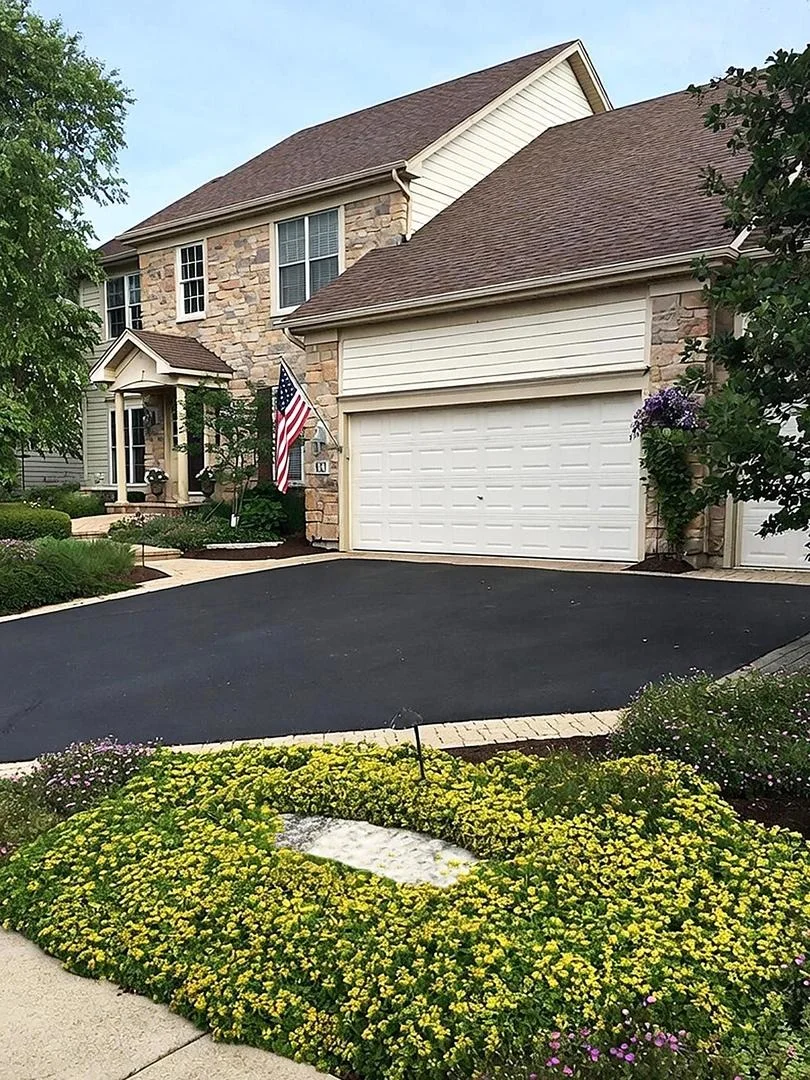 Photo of 823 Columbia Circle