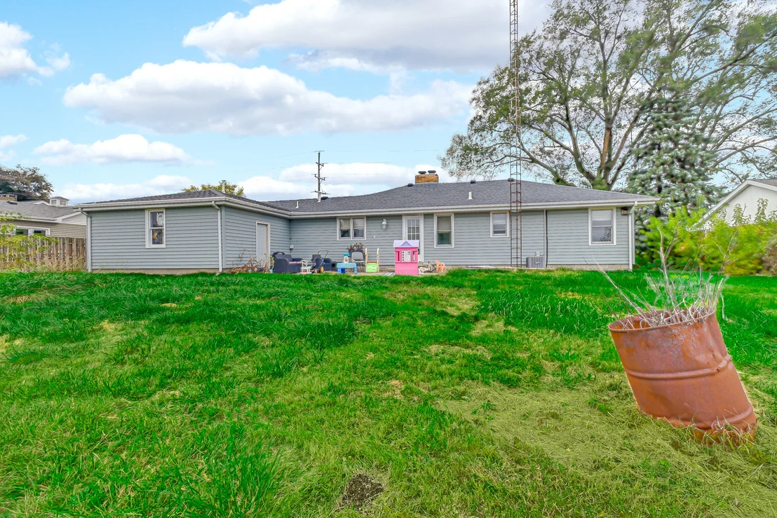 Photo of 59 N 2750w Road