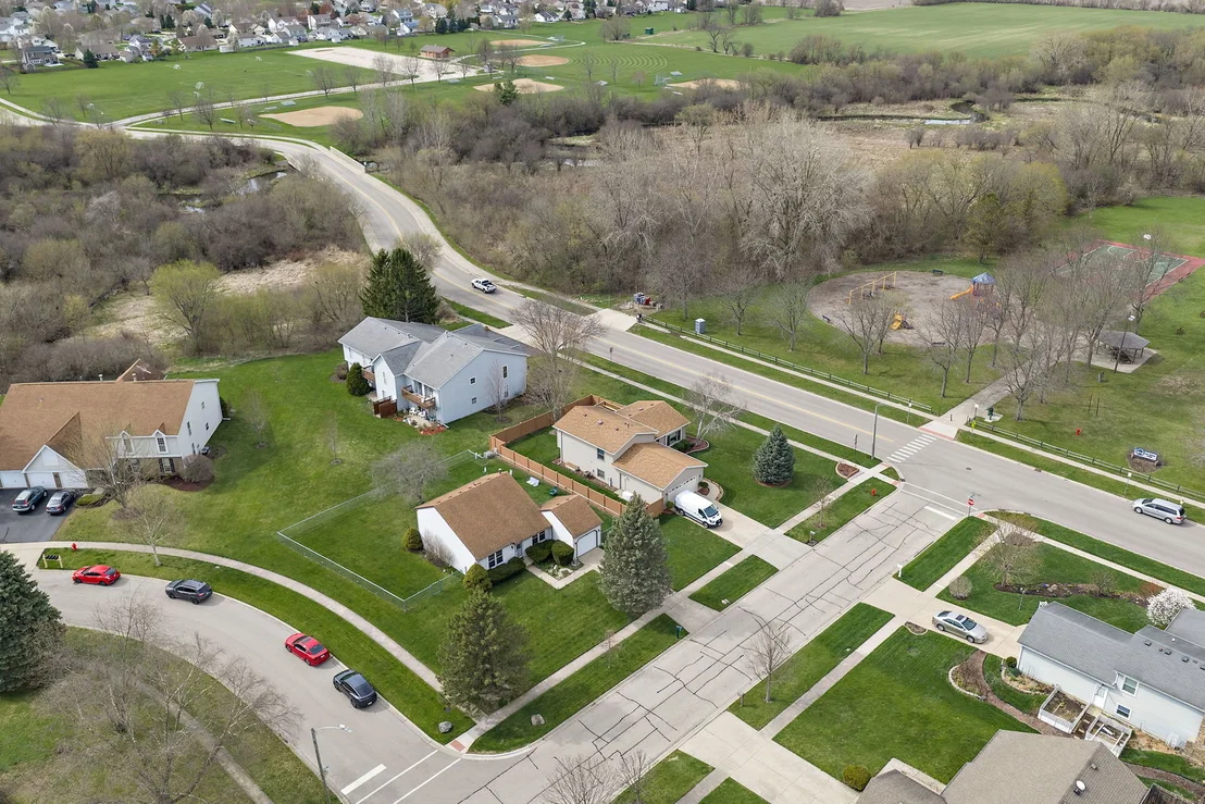 Photo of 313 N Huntington Drive