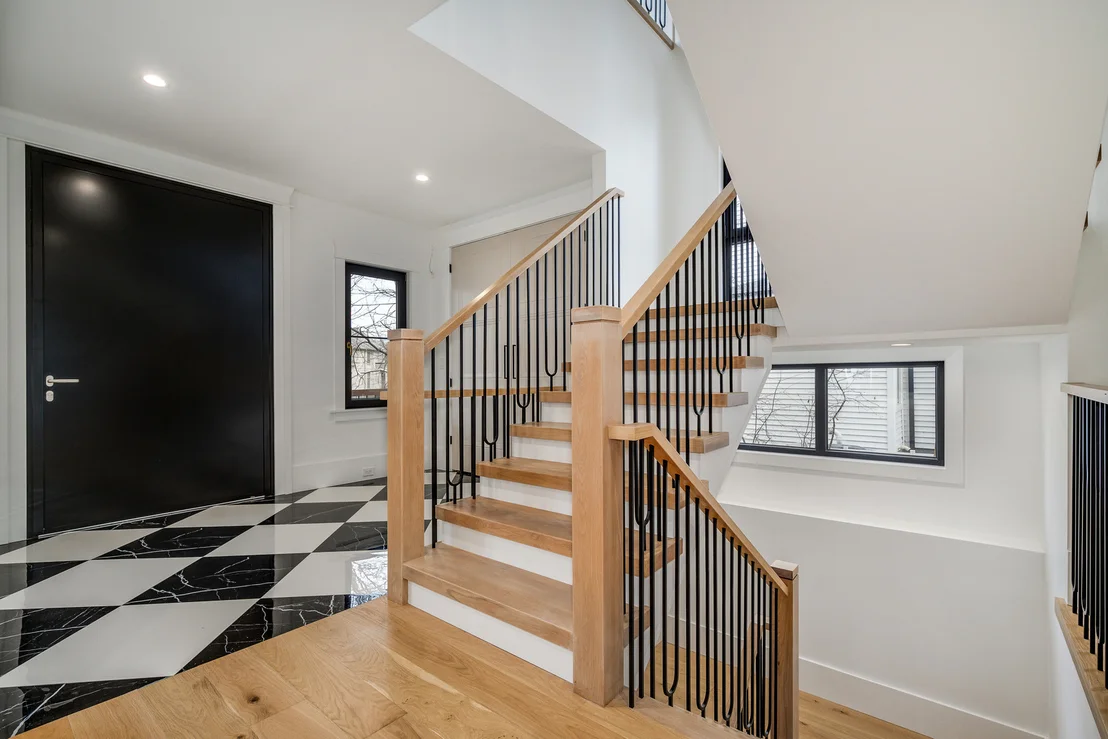 Photo of 476 Park Avenue